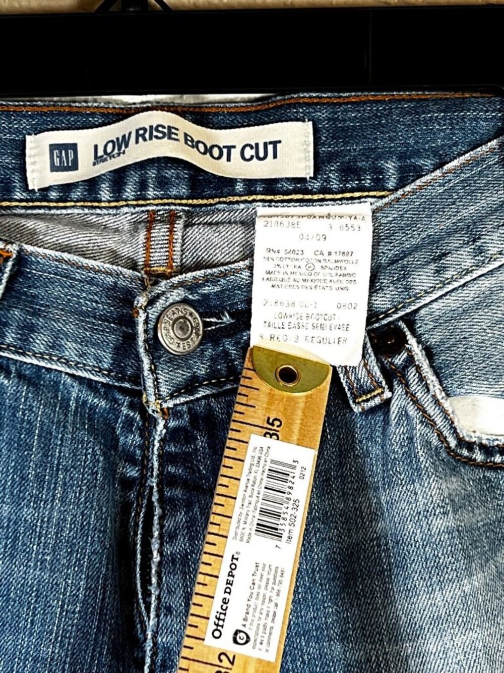 Gap Womens Jean Low Rise Boot Cut 8R Med Wash Stretch Frayed Pockets - Picture 5 of 6